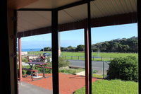 Bott's Beach Retreat
