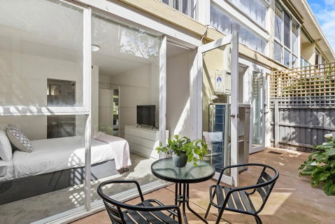 BOUTIQUE STAYS - Brighton By Sea - Hotel QLD 1
