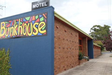 Bunkhouse Motel - Hotel QLD 2