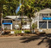 Cairns Beaches Flashpackers