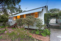 Book Medina Accommodation Vacations Hotel QLD Hotel QLD