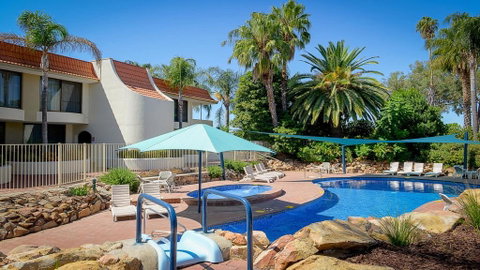 Capri Waters Country Club - Hotel QLD 2
