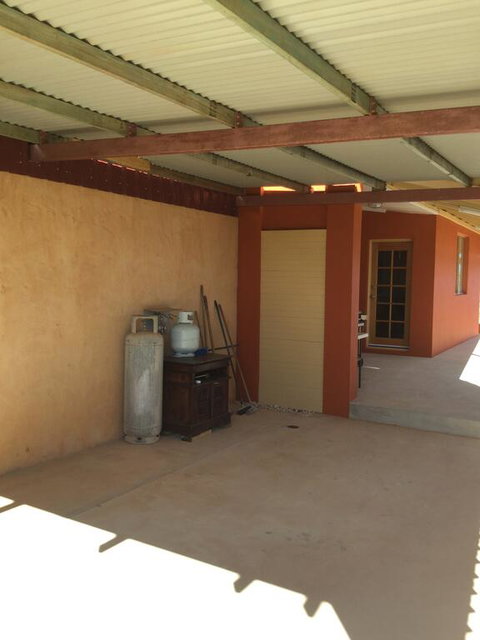 Caretakers Cottage Budget Accommodation - Hotel QLD 2