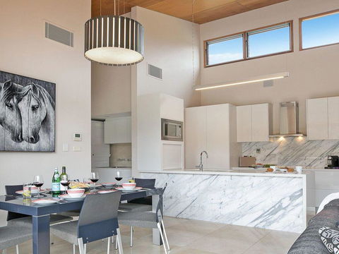Casa Sul Lago - Quite Simply A Very Special Place - Hotel QLD 3