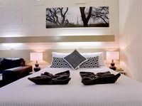 Book Euroa Accommodation Vacations Hotel QLD Hotel QLD