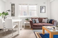 Centennial Park Apartment a Boundary Throw from the SCG