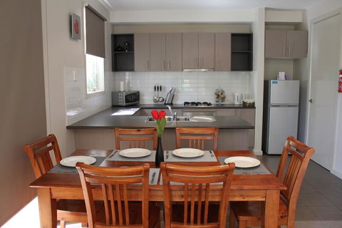 Central Shepparton Apartments - Hotel QLD 2