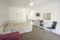 Book Nagambie Accommodation Vacations Hotel QLD Hotel QLD