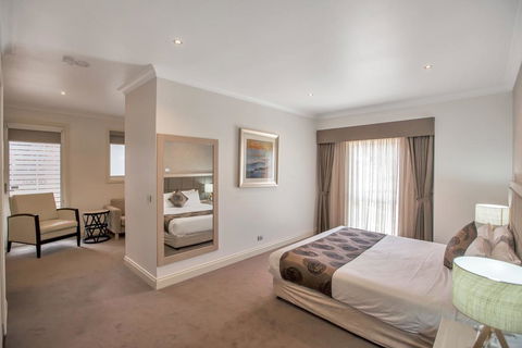 Century Inn - Hotel QLD 3