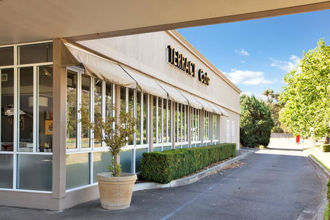 Century Inn - Hotel QLD 1