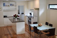 Champagne Stays Apartment