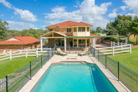 Book Thornlands Accommodation Vacations Hotel QLD Hotel QLD