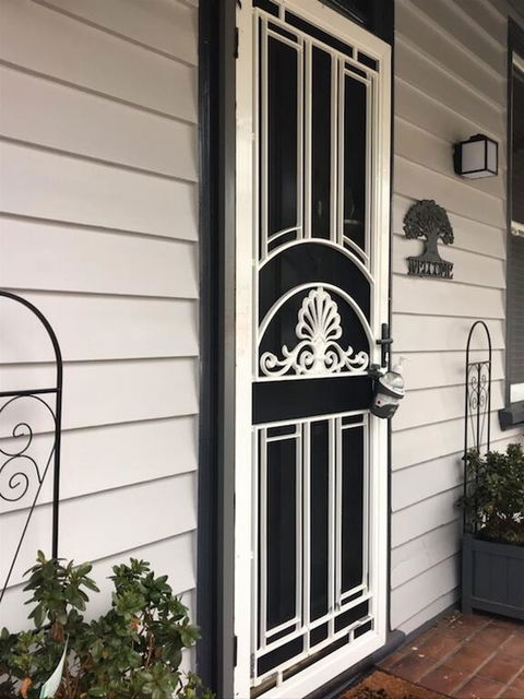 Charming Miners Cottage In The Hip City Of Geelong - Hotel QLD 1