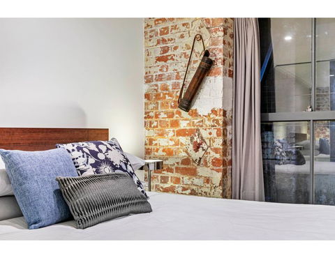 Chic Warehouse Apartment In Hipster, Foodie Hub - Hotel QLD 2