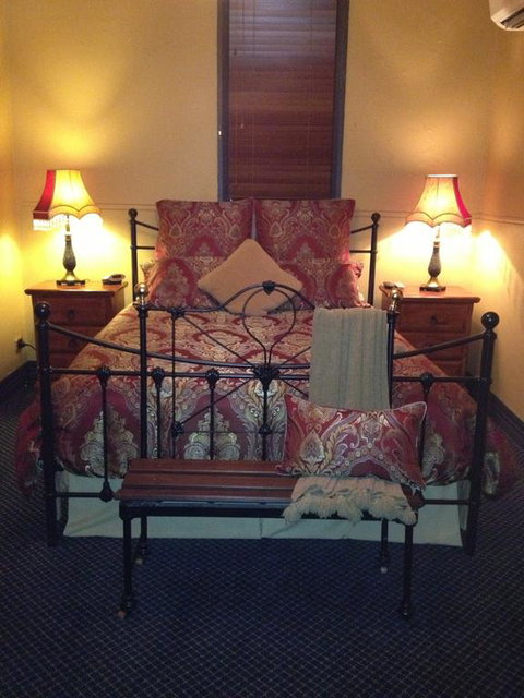 Church House B&B Gundagai - Hotel QLD 2