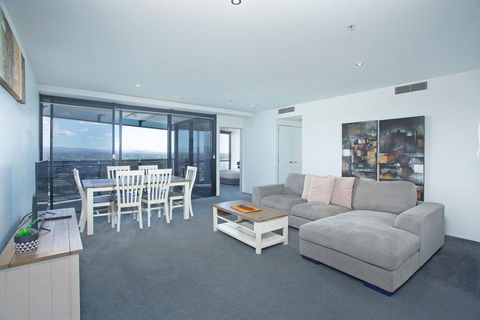 Circle On Cavill - Private Apartments - Hotel QLD 2