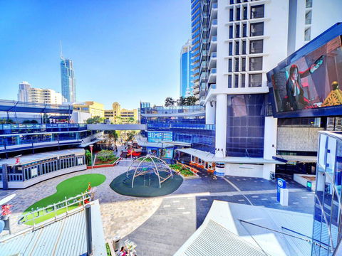Circle On Cavill 37th Floor Ocean And River Views - Hotel QLD 3
