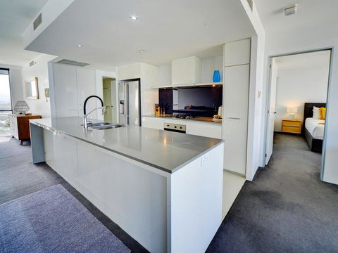 Circle On Cavill 37th Floor Ocean And River Views - Hotel QLD 2
