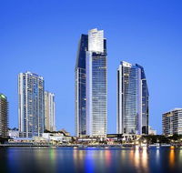 Circle On Cavill Sky Home- Holidays Gold Coast - Hotel QLD