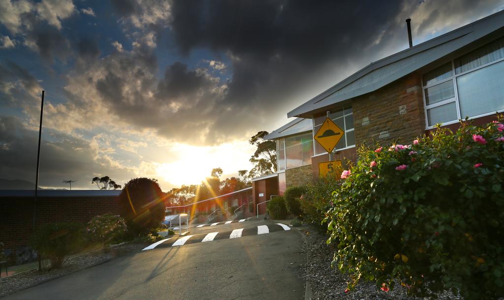 Montagu Bay TAS Hotel QLD