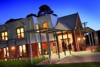 Book Lancefield Accommodation Vacations Hotel QLD Hotel QLD