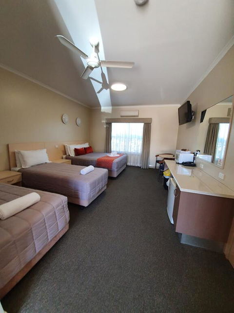 Club Motor Inn - Hotel QLD 1