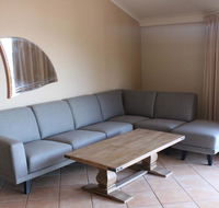 Colonial Court Beachfront Motel  Holiday Stay - Hotel QLD