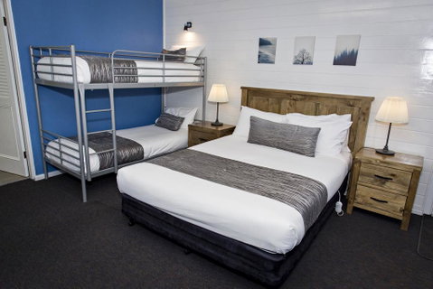 Colonial Motel & Apartments - Hotel QLD 3