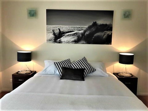 Compass Point 8 - Hotel QLD 2