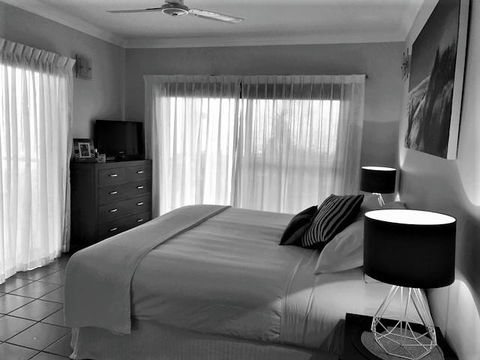 Compass Point 8 - Hotel QLD 3
