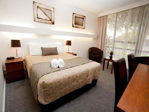 Connells Motel & Serviced Apartments - Hotel QLD 2