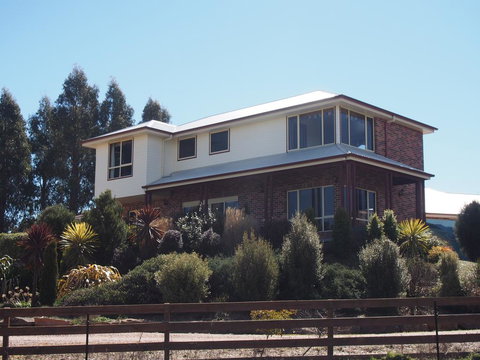 Country Meets Town - Hotel QLD 0