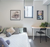 Cozy 2BR Apt 1MinWalkToTrain Bus Shopping Sleeps8 - Hotel QLD