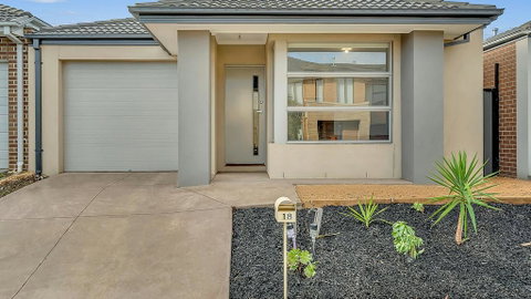 Daisy Villa - Close To Mel Airport & Hume Highway -Comfort - Hotel QLD 0