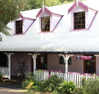 Dancing Waters Cottage - Hotel QLD