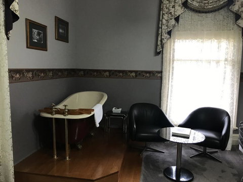 Daylesford Central Motor Inn - Hotel QLD 1