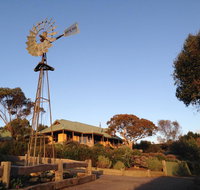 Daysy Hill Country Cottages - Hotel QLD