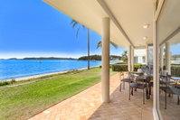 Book Salamander Bay Accommodation Vacations Hotel QLD Hotel QLD