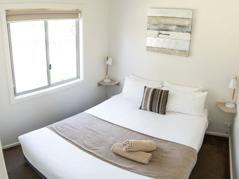 Deniliquin Riverside Caravan Park - Hotel QLD 3