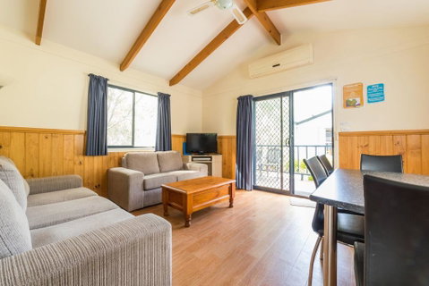 Deniliquin Riverside Caravan Park - Hotel QLD 0