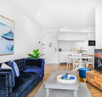 Designer Apartment with Luxury Amenities - Hotel QLD