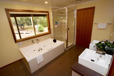 Ellimata Holiday Cottage - Hotel QLD 1