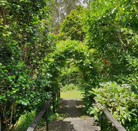 English Gardens - Garden Cottage - Hotel QLD