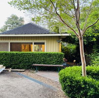Book Blaxland Accommodation Vacations Hotel QLD Hotel QLD
