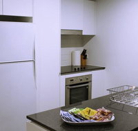 Executively Styled 2 Bed 2 Bath Perfect Location - Hotel QLD