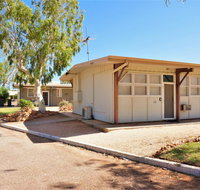 Exmouth Villas Unit 33 - Renovated Holiday Villa a Short Walk from Town Centre - Hotel QLD