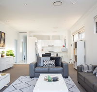 Family Size Apartment Close to Westmead Hospital - Hotel QLD