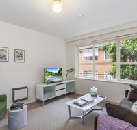 Family-friendly apartment in green Glen Iris - Hotel QLD