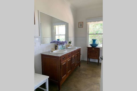 Farm House At The Gateway To The King Valley - Hotel QLD 1