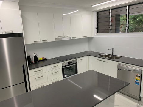 Frangipani 5 - Hotel QLD 2